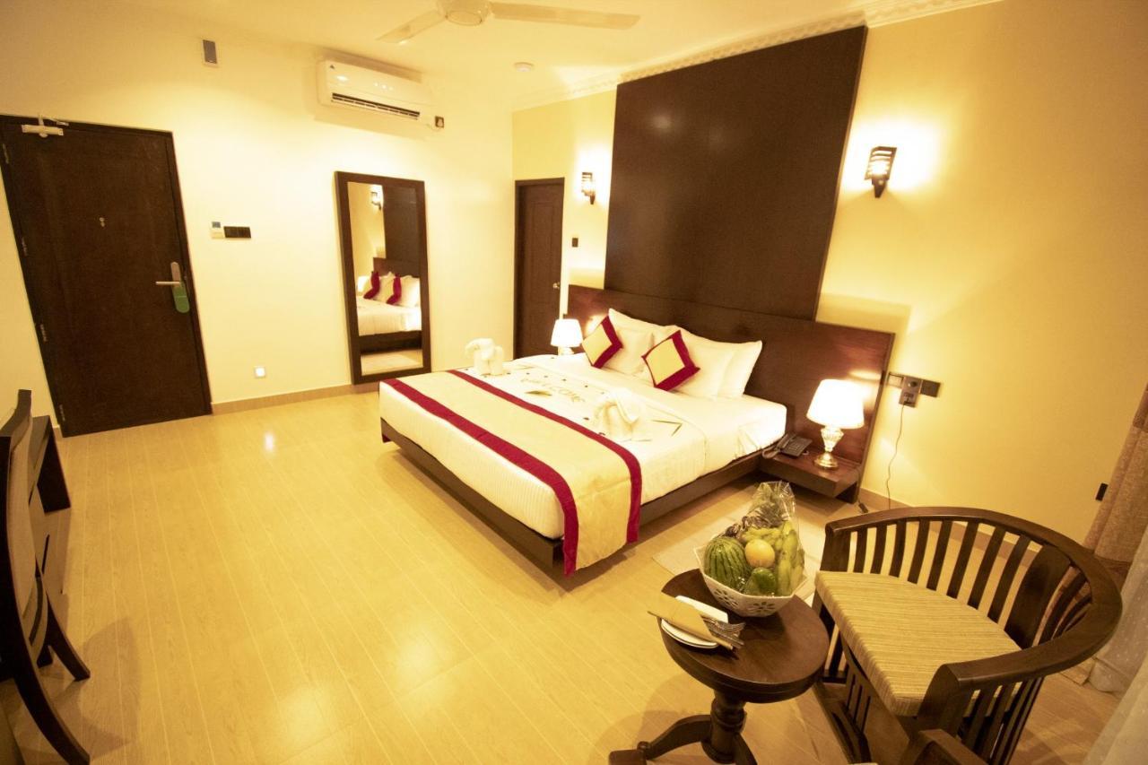 Manara Beach Resort Beruwala Esterno foto