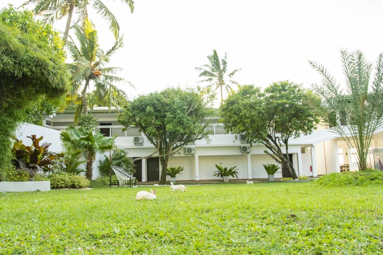 Manara Beach Resort Beruwala Esterno foto