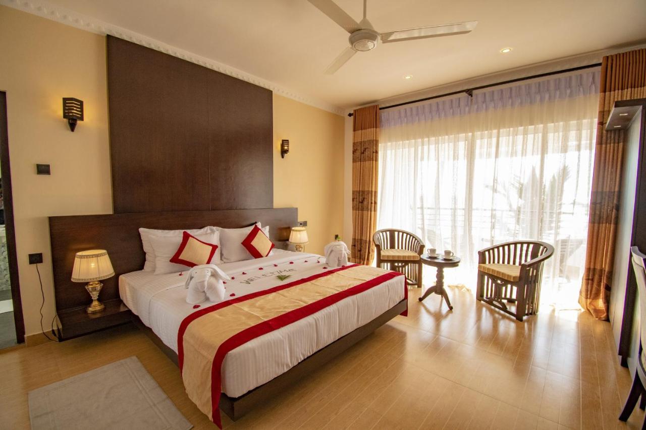 Manara Beach Resort Beruwala Esterno foto